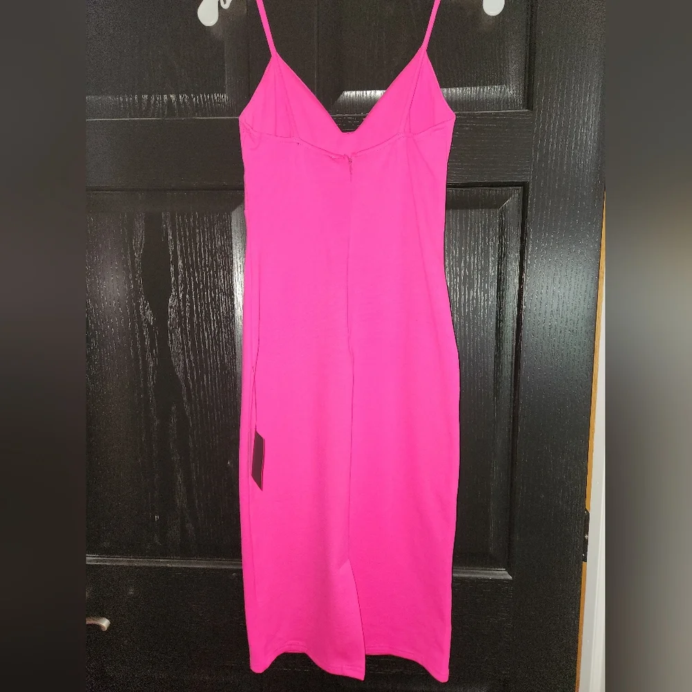 Lulu's dress. Size SMALL. BODYCON HOT 🔥 Pink - Picture 2 of 6